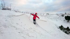 Full fart utför cornichen i Brösarps södra backar.